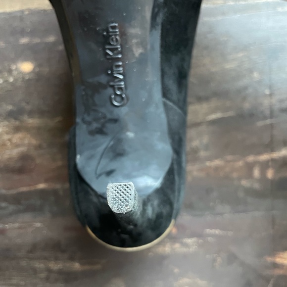 NWOT Calvin Klein size 9 Suede Bootie with side buckle - Picture 11 of 16